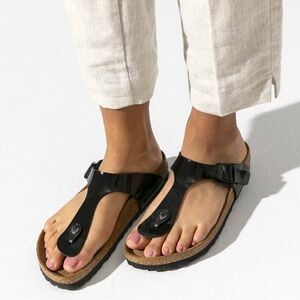 Birkenstock Gizeh Black Patent (Shiny) Sandal- Women's Sandals EU 38, L7 M5